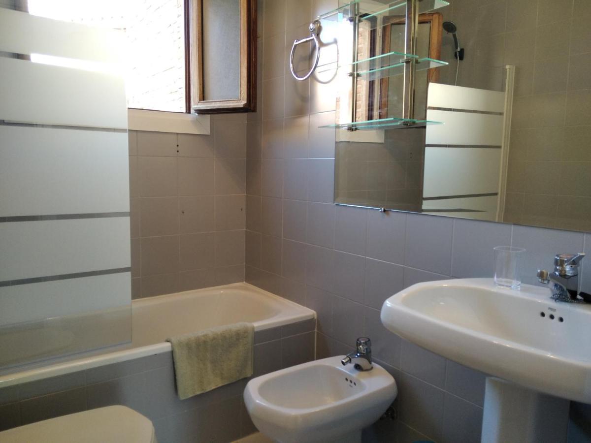 Casa Paseo Del Tajo-Con Parking Gratis Appartement Toledo Buitenkant foto